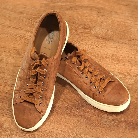 👞 Johnston & Murphy Men's Brown Leather Sneakers - Picture 6 of 10